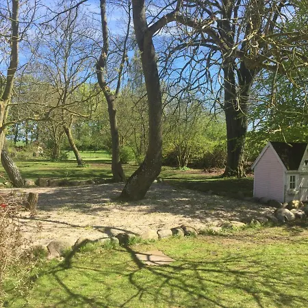 Ferien Im Gutspark Schwarbe Mit Re Farma Mattchow